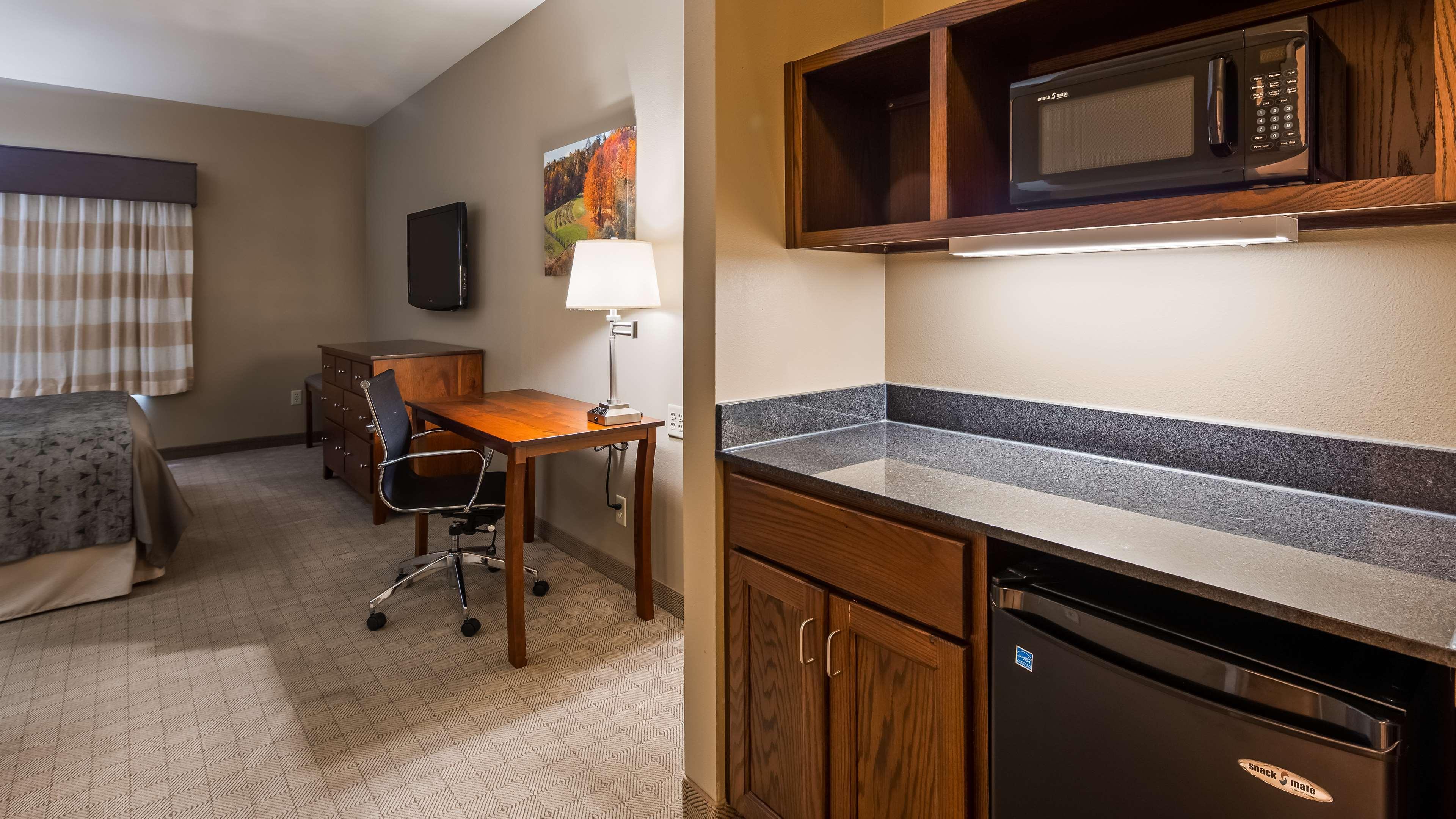 Best Western Plus Green Mill Village Hotel & Suites Arcola Kültér fotó