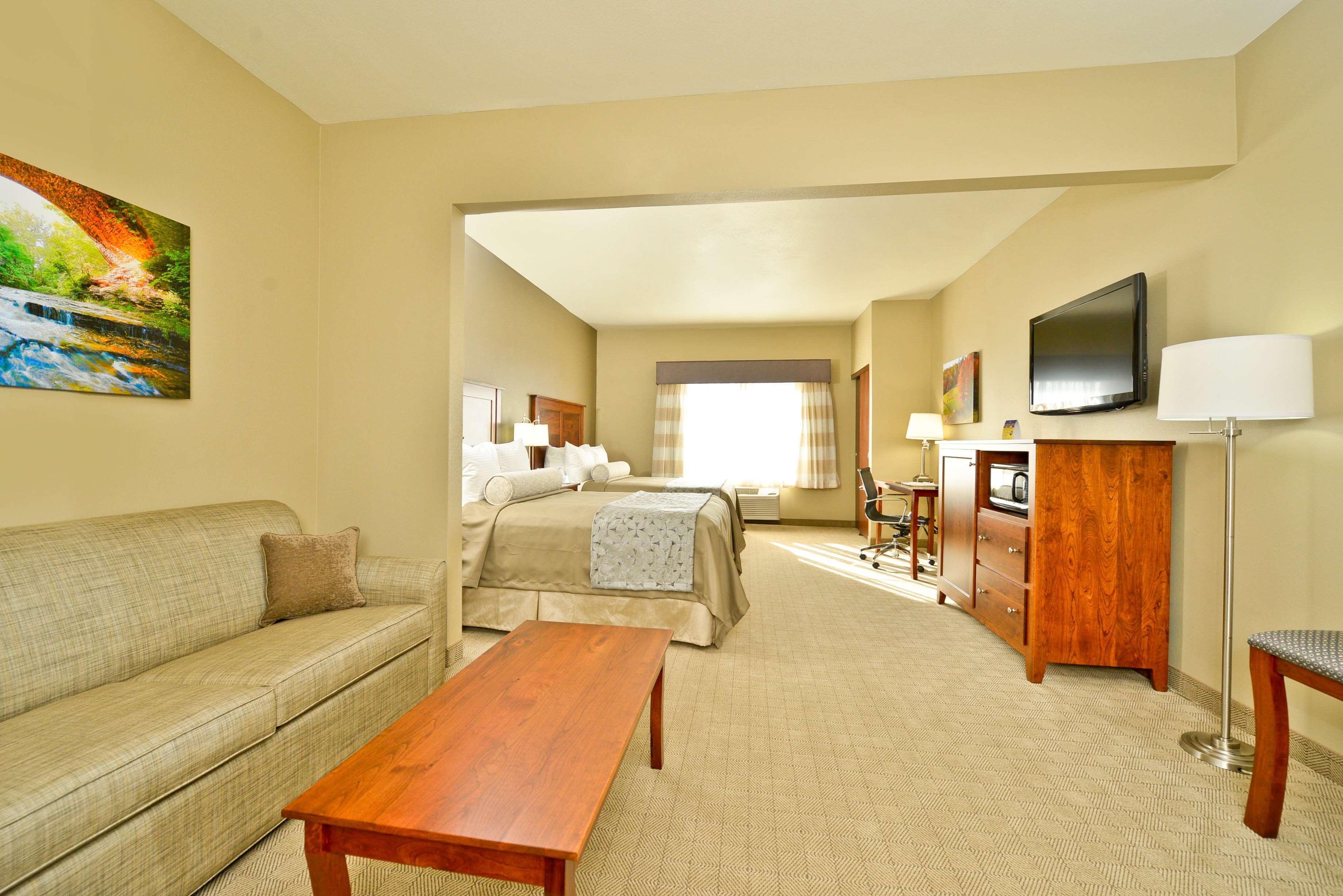 Best Western Plus Green Mill Village Hotel & Suites Arcola Kültér fotó
