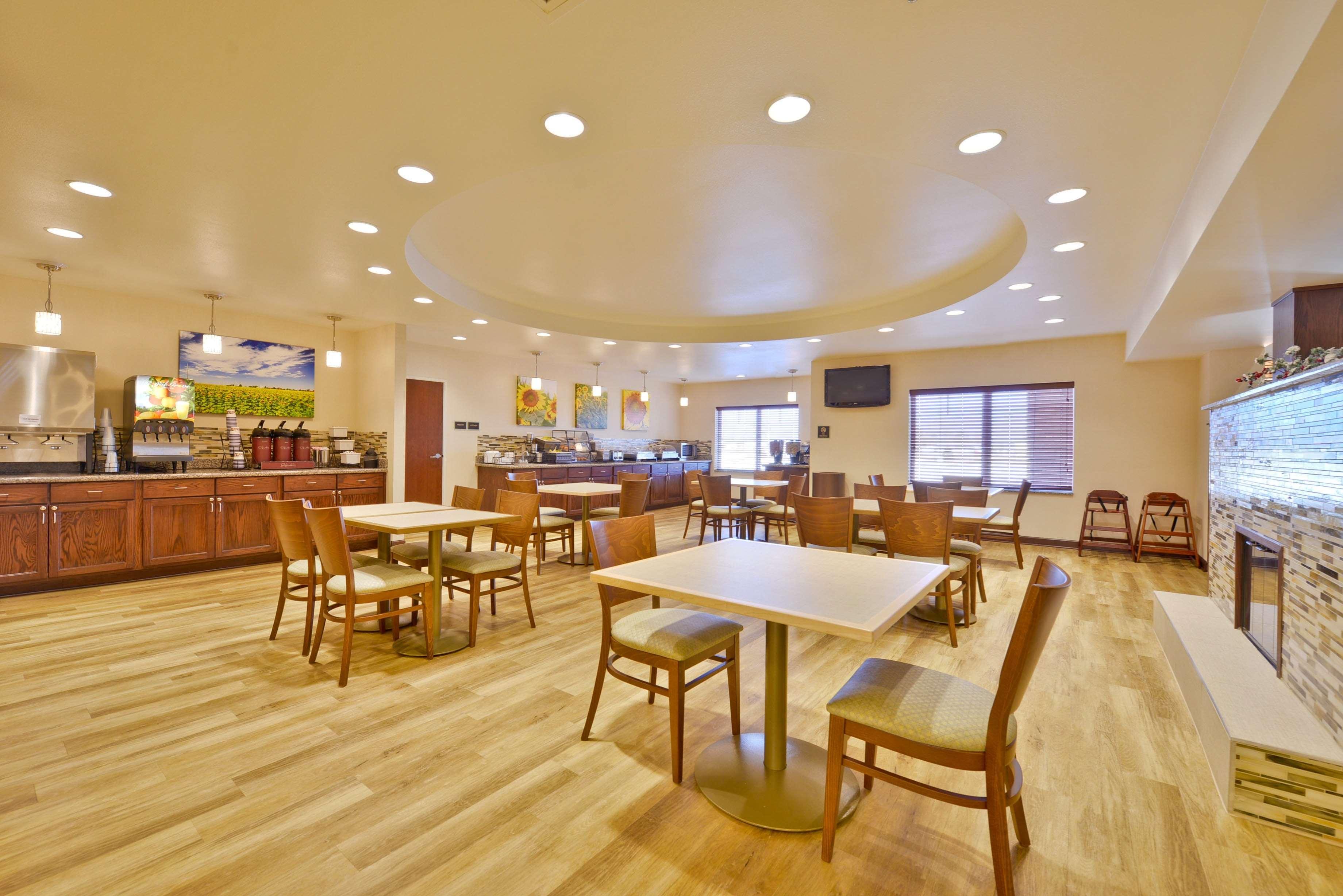 Best Western Plus Green Mill Village Hotel & Suites Arcola Kültér fotó