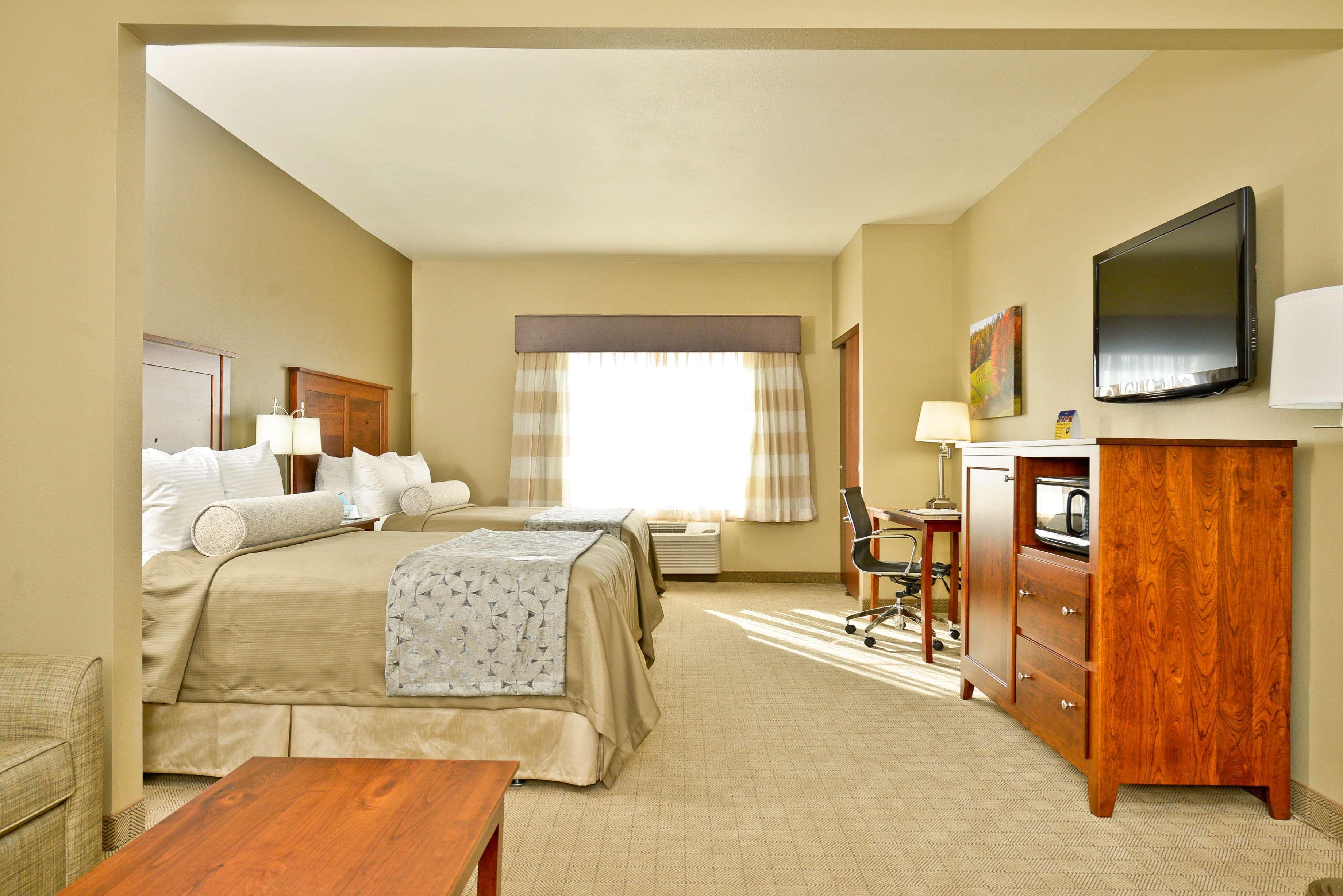Best Western Plus Green Mill Village Hotel & Suites Arcola Kültér fotó