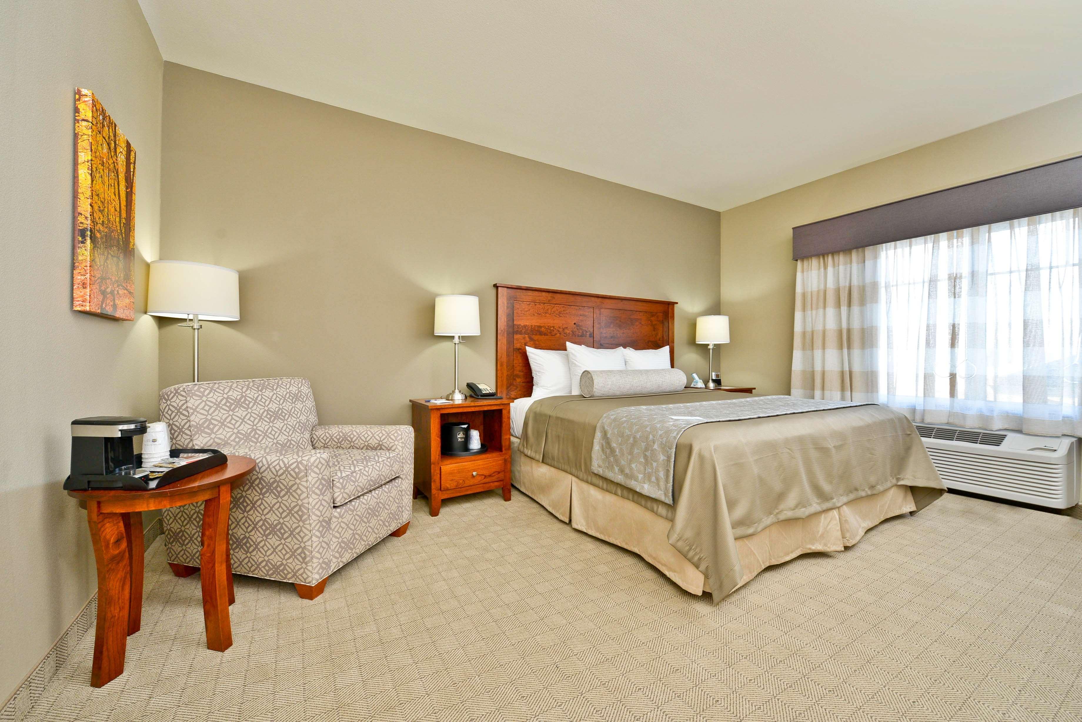 Best Western Plus Green Mill Village Hotel & Suites Arcola Kültér fotó