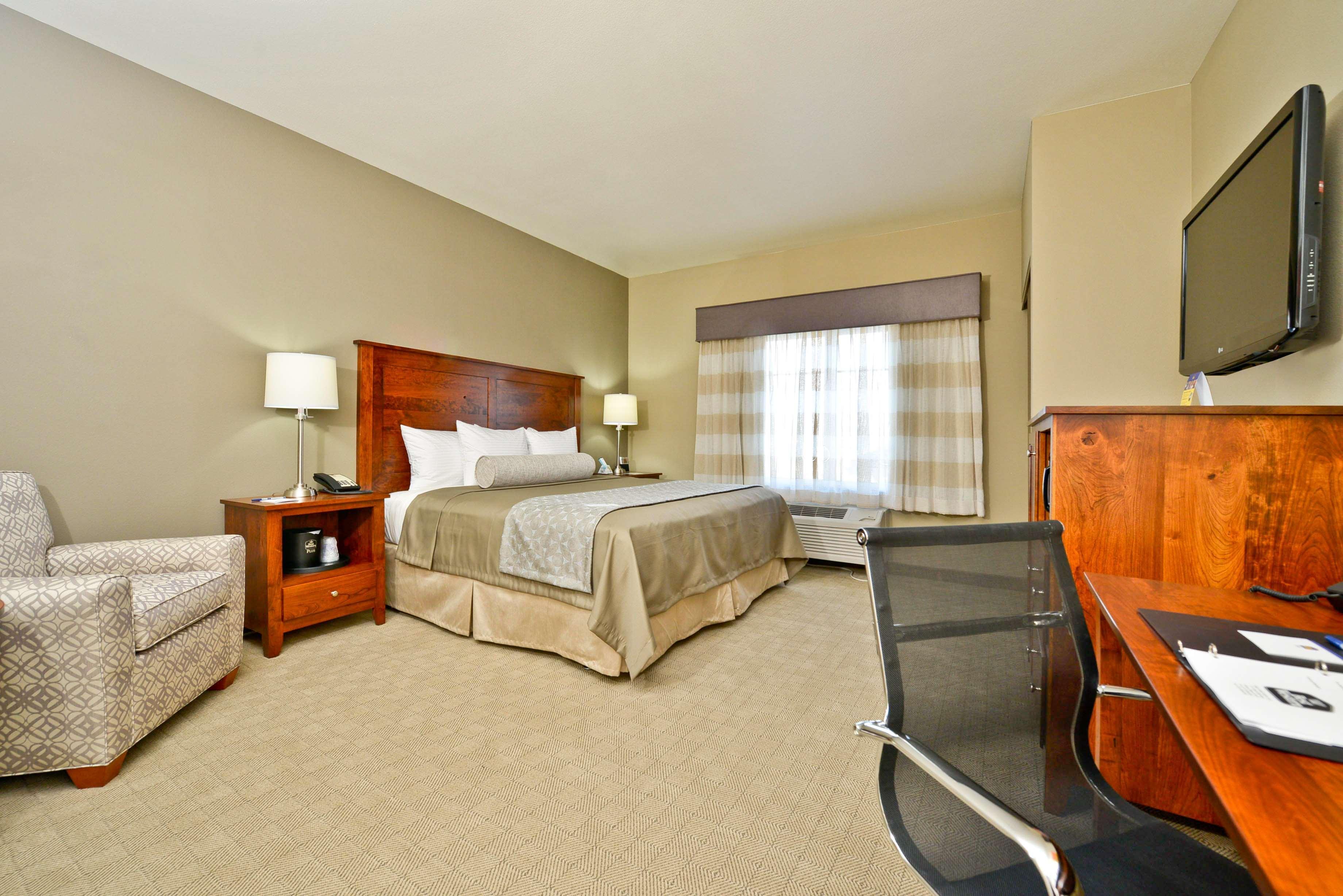 Best Western Plus Green Mill Village Hotel & Suites Arcola Kültér fotó
