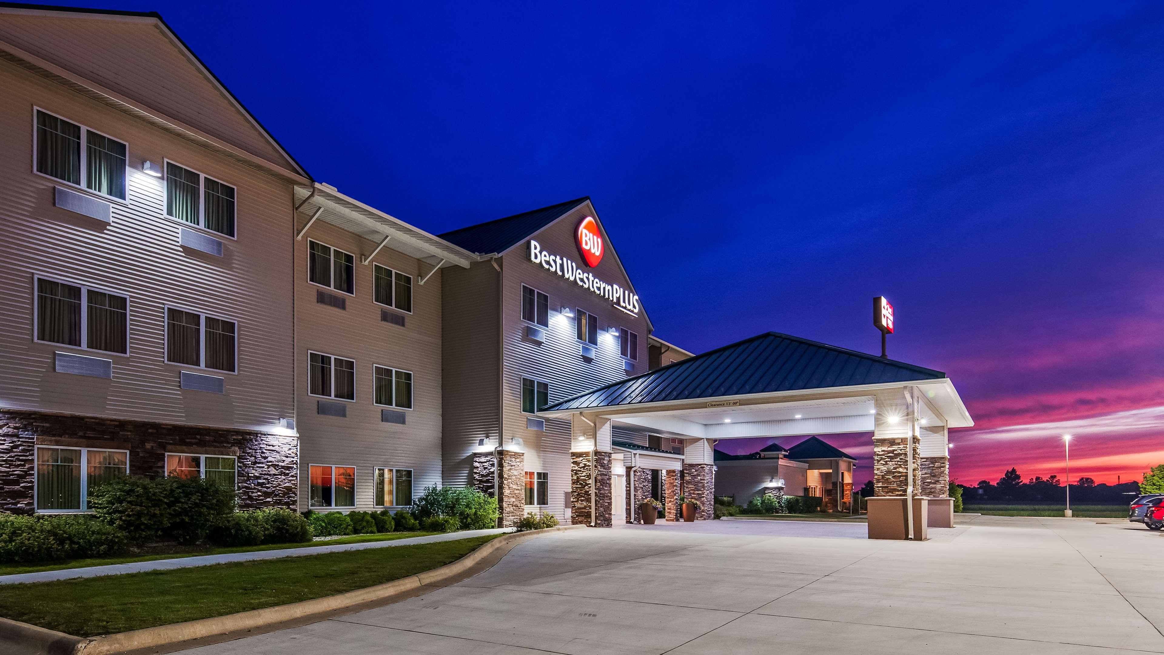 Best Western Plus Green Mill Village Hotel & Suites Arcola Kültér fotó